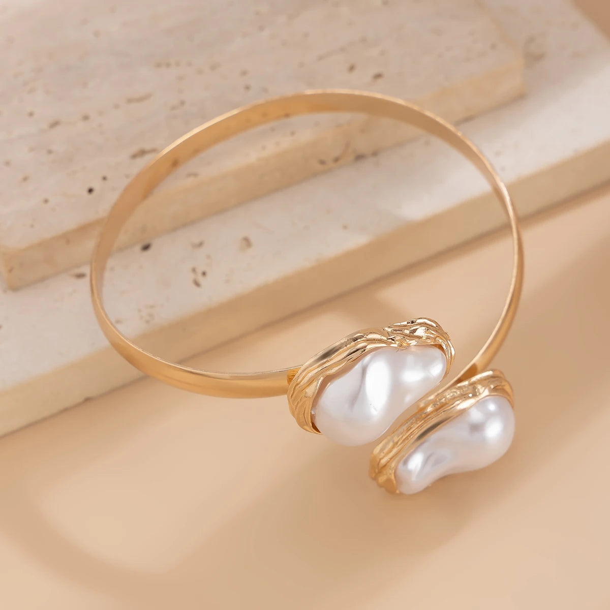Lunéa Pearl Torque Necklace